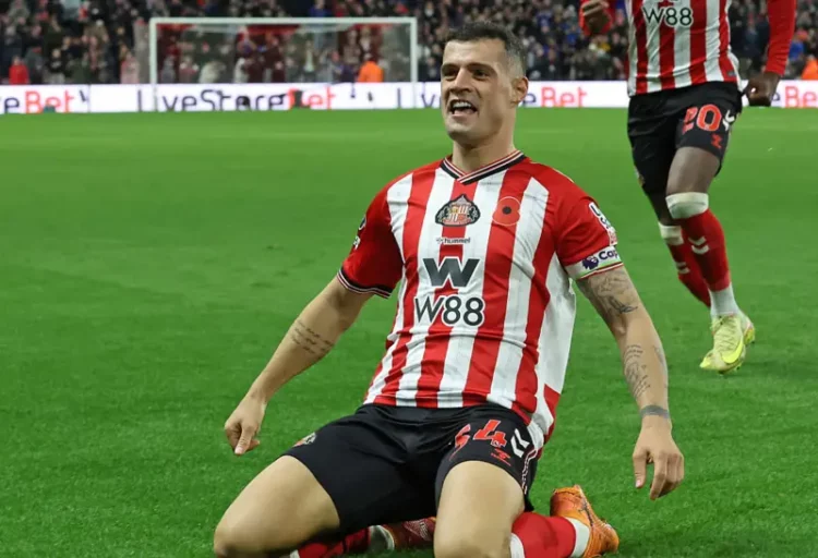 Xhaka protagonist në Premier League, shënon golin e barazimit ndaj Everton