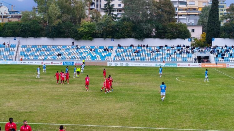 Nuhiu debuton me humbje, Bylis fiton ndaj Tiranës në “Selman Stërmasi”