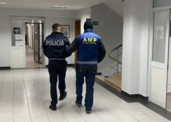 Oficeri i Policisë i dehur në timon shkakton aksident në Kamëz! AMP i vë prangat