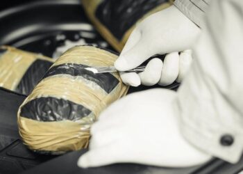 Kokainë nga Ekuadori në Rusi/ Shqiptari prangoset në Greqi, kreu i bandës në listën e Europol-it