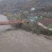 Vërshimet e ujit dëmtojnë urën e fshatit Xhyrë në Librazhd