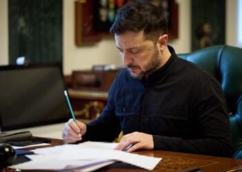 Propozimi i SHBA për paqen, Zelensky i drejtohet kombit: Presioni i madh mbi Ukrainën, rrezikojmë të humbasim dinjitetin