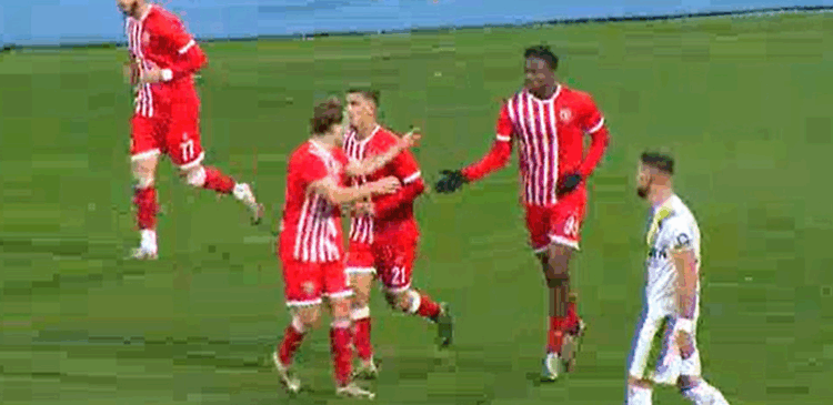 7 gola dhe tension deri në fund/ Skënderbeu mposht Lushnjen në një ndeshje spektakolare