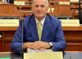 Edi Rama emëron Xhemal Qefalinë zv.ministër të Brendshëm