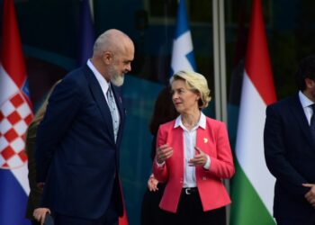 Raporti i Progresit: Qeveria në vendnumëro!