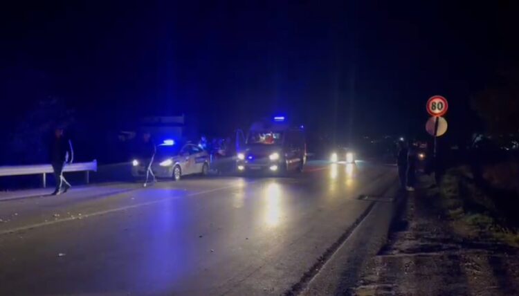 Aksident tragjik, Benzi përplas këmbësorin në Prrenjas