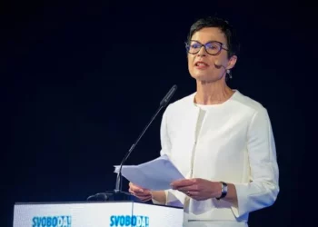 Marta Kos reagon ndaj Sali Berishës:  Çdo sulm ndaj ambasadorit është i papranueshëm