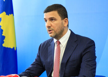 Memli Krasniqi jep dorëheqjen nga drejtimi i PDK-së: Ka qenë nder të udhëhiqja partinë