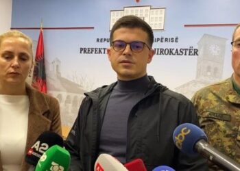 Alarm në Vjosë dhe në të gjithë Jugun/ Ministri Vengu: ‘Situata ende në rrezik’