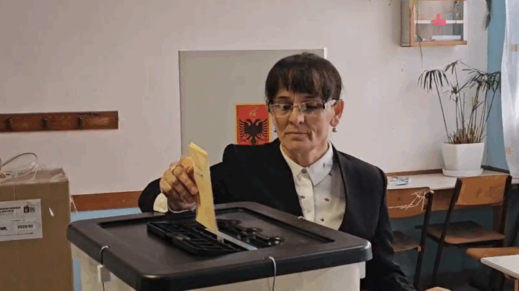 Zgjedhjet në Mat, voton kandidatja e pavarur Suzana Pasha: Fitoftë më i miri