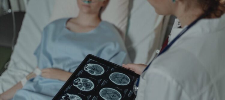 Mjekësia vijon dështimet! Të sëmurët me tumor po mjekohen jashtë vendit – Shifrat