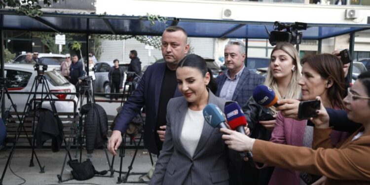 SPAK rikuperoi fotot e Ballukut dhe Ramës në Turqi/ Gazetarja: Ishin fshirë nga telefoni