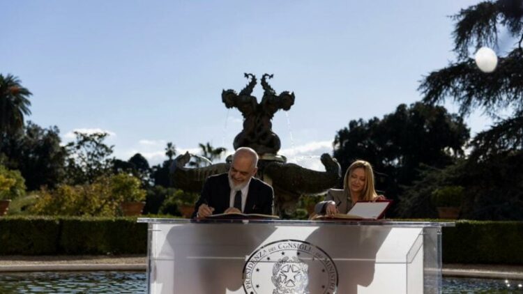 Firmosja e 15 marrëveshjeve Itali-Shqipëri: Nga prodhimi i anijeve ushtarake, municioneve, mbrojtja kibernetike, e deri tek shëndetësia dhe ekonomia