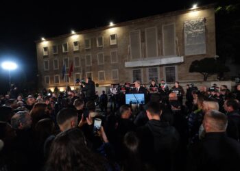 “Shihni si e kanë rrethuar”, Berisha: Foltore 1 shpëtoi opozitën, e dyta ka mision…