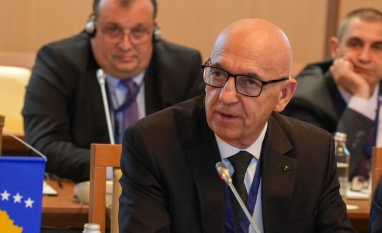 Shkarkohet nga detyra kryeprokurori i Shtetit në Kosovë, dyshohej se kishte bashkëpunuar me gjyqtaren serbe