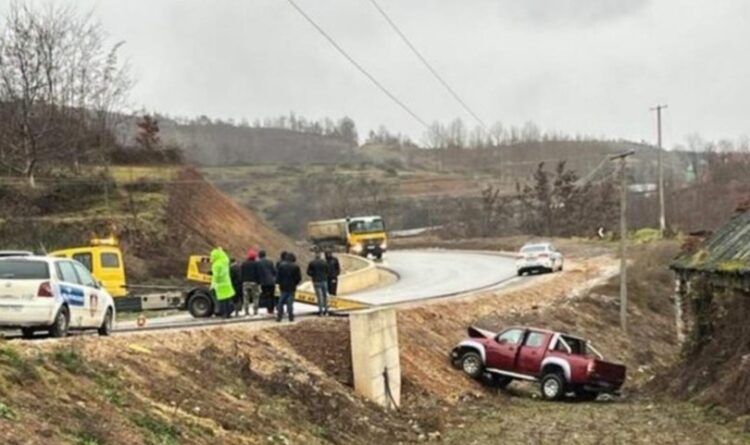 Përplasen makinat në Maqellarë–Peshkopi/ 4 të plagosur, njëri në gjendje të rëndë