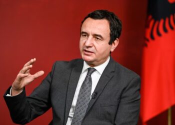 Kurti uron Ditën e Flamurit: Sytë i kemi nga “Nëntori i Tretë”, amaneti i atdhetarëve do të përmbushet