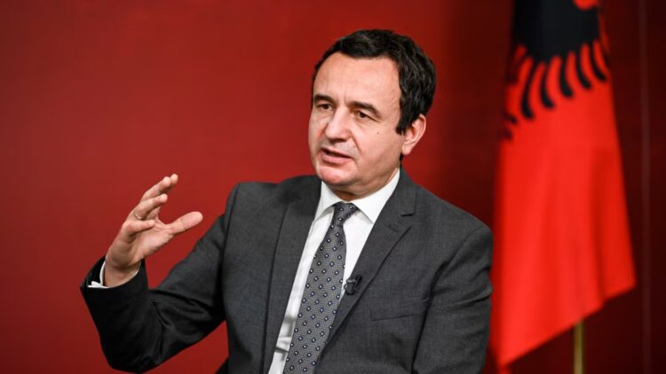 Kurti uron Ditën e Flamurit: Sytë i kemi nga “Nëntori i Tretë”, amaneti i atdhetarëve do të përmbushet