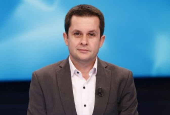 Pse nuk e shkarkon Rama Ballukun? Alimehmeti: Janë të pleksur në pazare bashkë