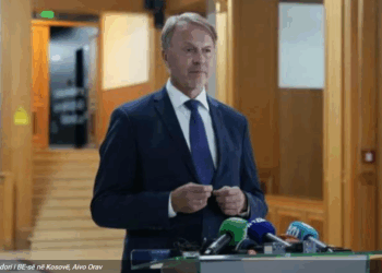 Ambasadori i BE-së në Kosovë: Shpresojmë të ketë shpejt një qeveri për të zbatuar rekomandimet