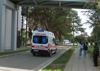 Çdo 5 minuta një traumë, shefi i Urgjencës Kombëtare: Mos mbani fëmijë në sediljen e parë të makinës
