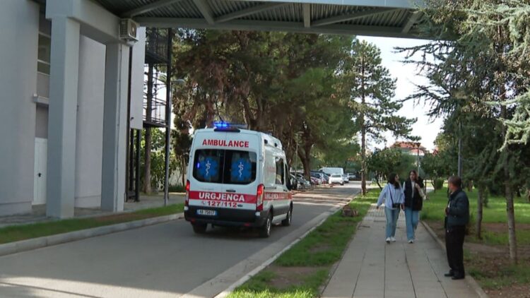 Çdo 5 minuta një traumë, shefi i Urgjencës Kombëtare: Mos mbani fëmijë në sediljen e parë të makinës