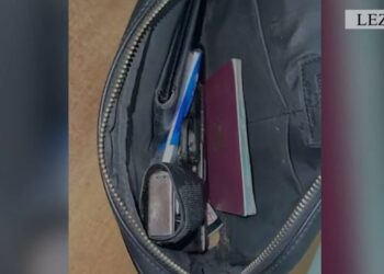 Lezhë/ Qarkullonte i armatosur, arrestohet 23-vjeçari pasi i gjendet dhe lëndë narkotike në banesë