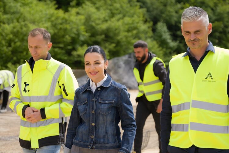 Situatë alarmante/ Aksi i bllokuar Qukës- Qafë Plloçë, kushtoi 260 mln euro, dëmtohet edhe rruga Korçë-Ersekë