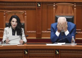 Berisha: Balluku ushtroi presion ndaj Ramës për padinë në Kushtetuese