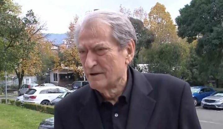 Takimi i Salianjit me më të votuarit në PD, Berisha: Takimet në kafe s’meritojnë komente