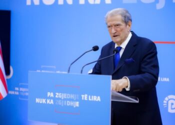 “Vodhi 97 mijë euro dhe vijon të jetë e lirë”/ Berisha: Vartësit e Ballukut po manipulojnë dokumentet