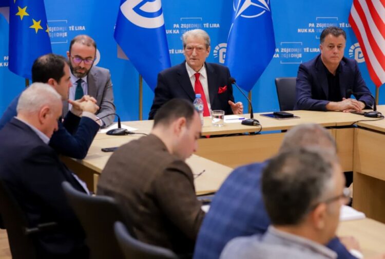 Berisha: Balluku e kërcënoi hapur Ramën se do e marrë me vete në qoftë se ai e lëshon