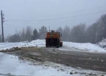 Dimri troket në Korçë/ Nis bora e parë, pa probleme në trafik