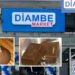 SKANDAL/ Supermarketi “DIAMBE” ka tregtuar çokollata me krimba të gjallë (Video)