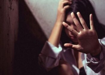 E rëndë në Greqi/ 14-vjeçarja shqiptare shtatzënë pëson abort pas dhunës nga e ëma