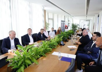 FSHF në bashkëpunim me UEFA-n harton planin strategjik për të ardhmen e futbollit shqiptar