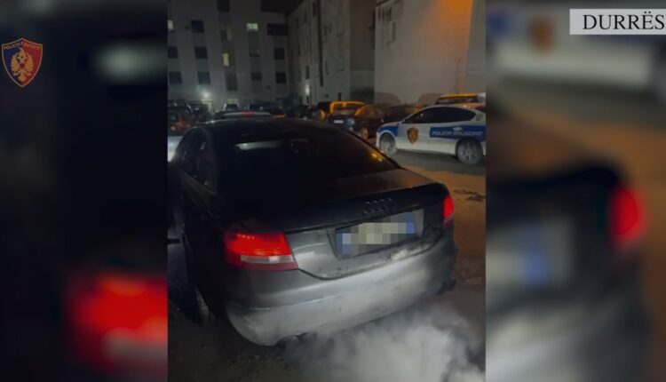 (VIDEO) Drift në mes të natës në Durrës/ Policia sekuestron Audi-n dhe BMW-n, shoqërohen dy të rinjtë