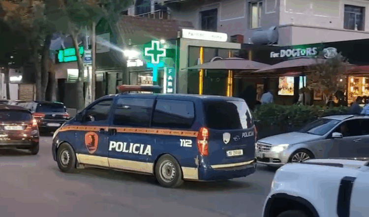 Durrës, një person i plagosur me armë zjarri, dërgohet në spital, reagon Policia