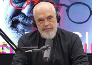 “Mos bëj vetëm për vete se ke vendin në ferr” – Rama ndan kujtimin e gjyshes dhe filozofinë e jetës