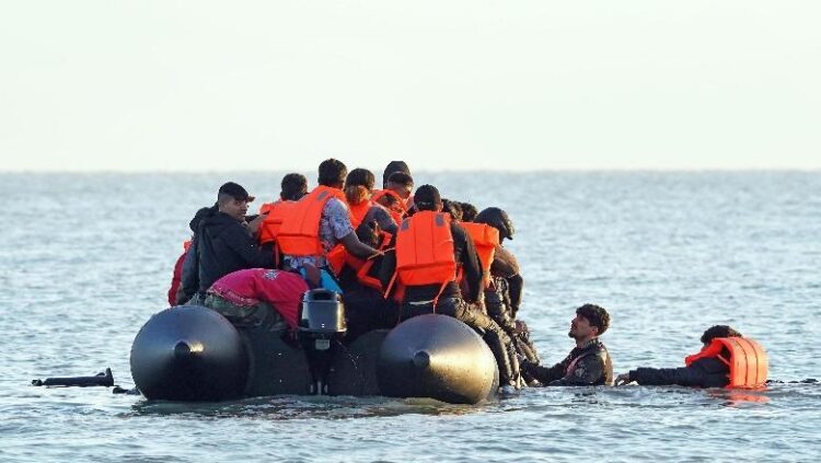 Greqia kërkon qendra migrantësh jashtë BE—Gjermania partneri kryesor