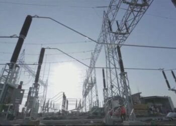 Digjen fiderat e Nënstacionit në Farkë, mbeten pa energji disa zona të Tiranës