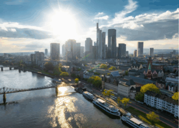 Frankfurti, midis inovacionit dhe kulturës, shpallet një nga qytetet më të mira për t’u vizituar