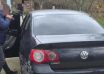 “Kam foto dhe video të tuat, nëse nuk më takon do t’i publikoj”/ Detaje nga abuzimi i 18-vjeçares: Më shkroi në ‘WP’