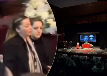 Ceremonia në Tetovë/ Gruaja e Shpat Kasapit, Selvija, i jep lamtumirën e fundit