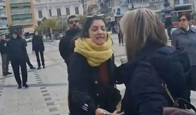 Incident në Patras, protestuesit sulmojnë deputeten e partisë së kryeministrit grek Mitsotakis