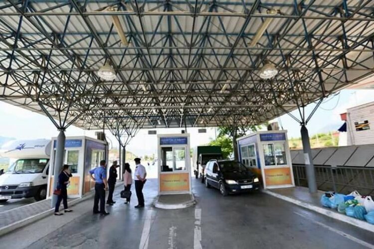 Bllokohet segmenti Kakavijë–Janinë, protestat e fermerëve grekë paralizojnë qarkullimin