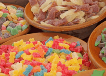 Dy vjet burg dhe dëbim për një shqiptar në Francë, vodhi 25 euro dhe disa karamele