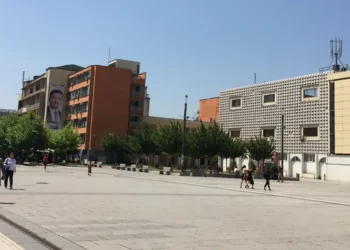 DW: Kosova ende në udhëkryq