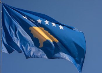 Ngërçi politik “ngrin” rrugën e Kosovës drejt BE-së – Raporti i KE me tone kritike!