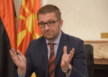 Kryeministri maqedonas: Jemi përpara Shqipërisë në rrugën drejt BE-së, ajo ndodhet e fundit